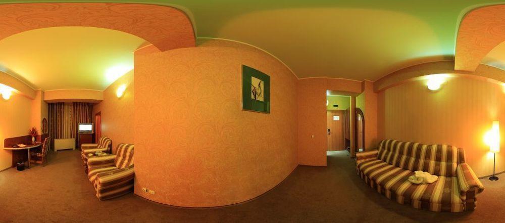 Hotel Helin - Calea Bucuresti Craiova Buitenkant foto