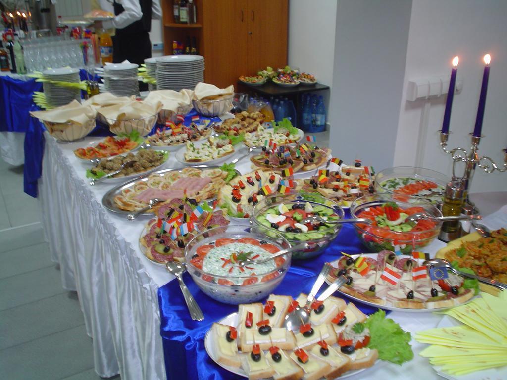 Hotel Helin - Calea Bucuresti Craiova Buitenkant foto