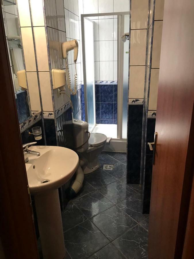 Hotel Helin - Calea Bucuresti Craiova Buitenkant foto