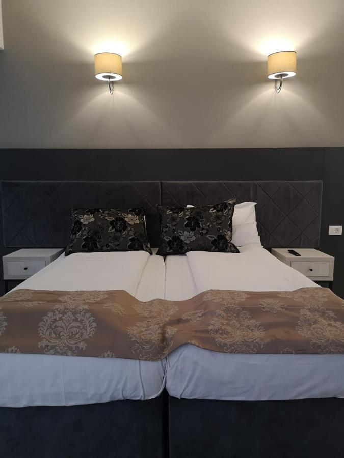Hotel Helin - Calea Bucuresti Craiova Buitenkant foto
